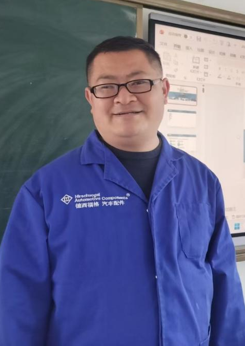 费建新