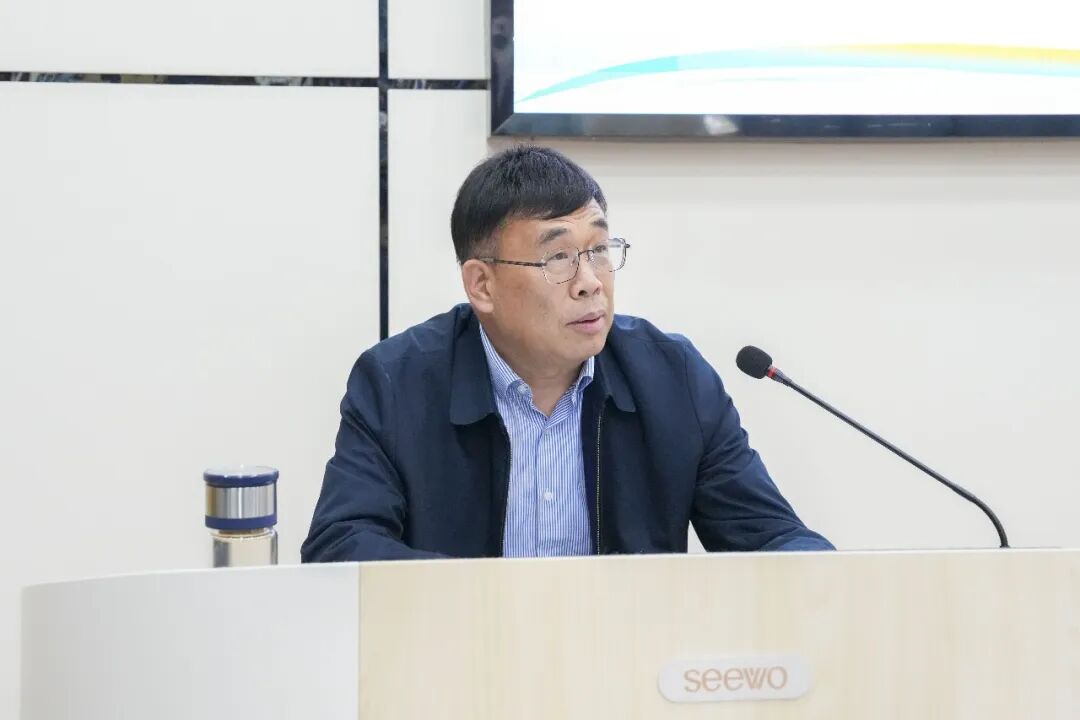 毕节工业职业技术学院党委书记周杰为师生讲授“强基固本 向实而兴”专题思政课